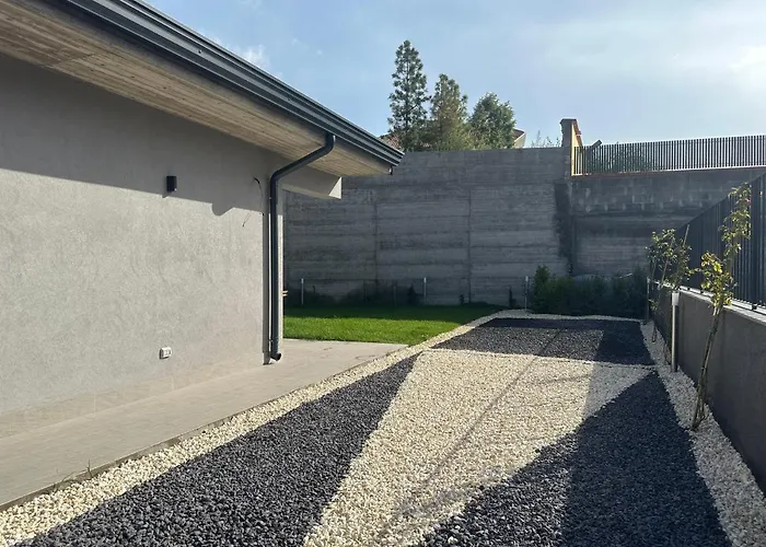 Ici - Intera 3*